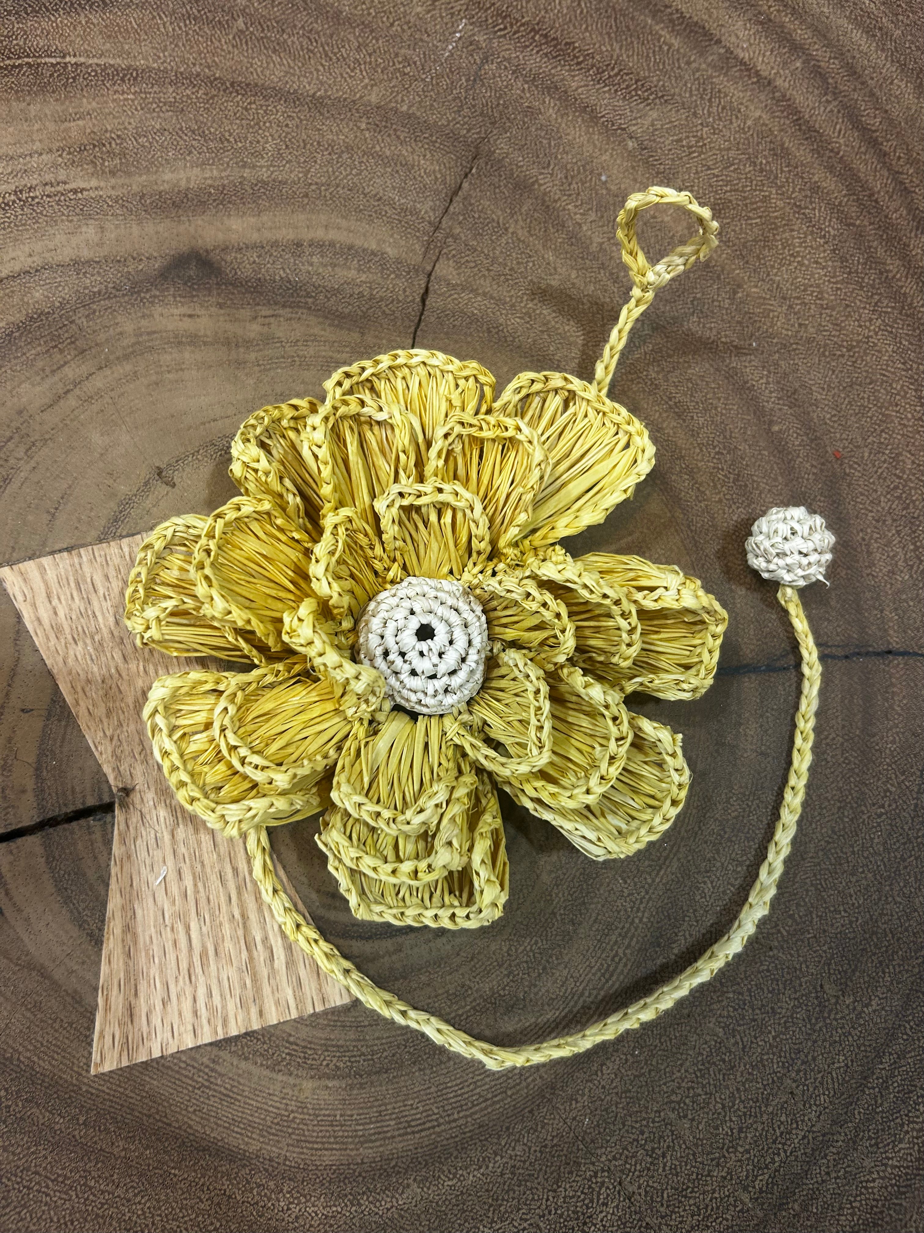 Vony fleur en raphia naturel
