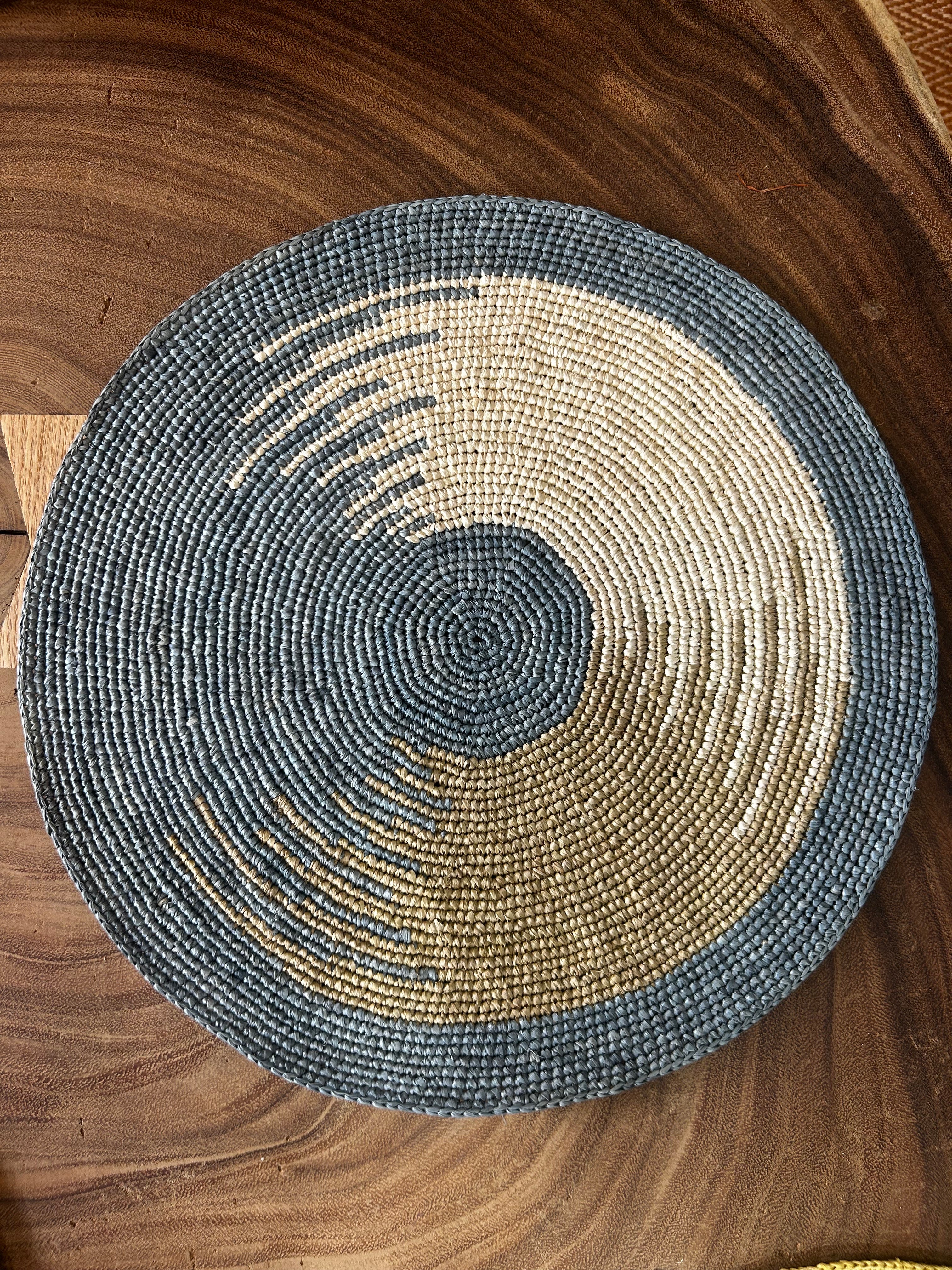 Vision raffia placemat