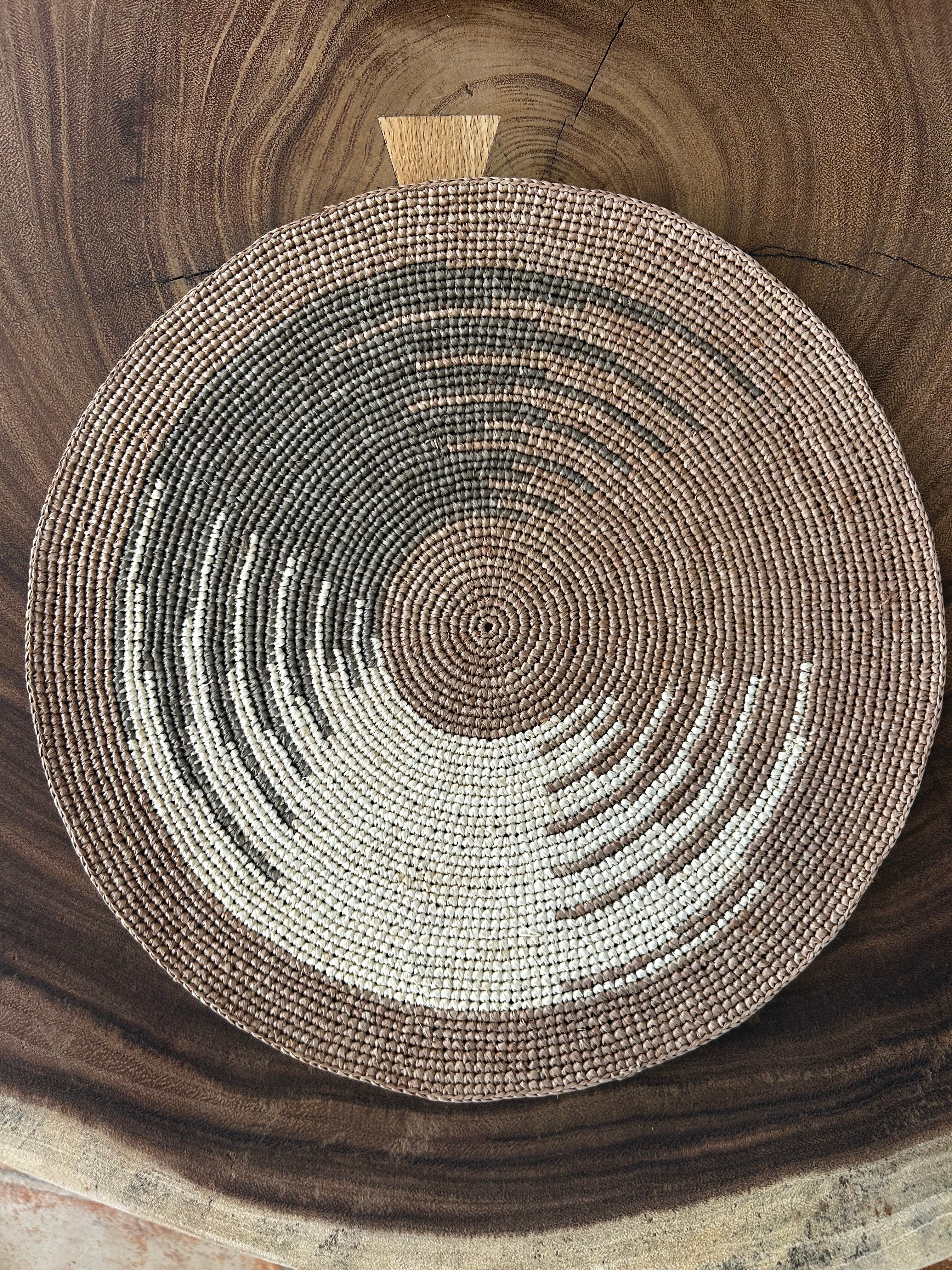 Vision raffia placemat