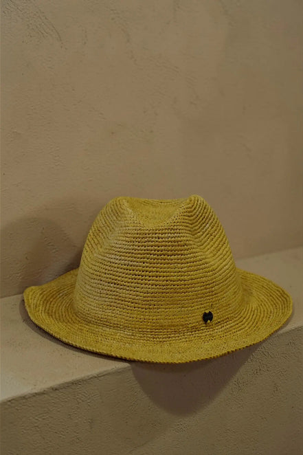 Alora panama en raphia