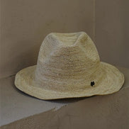 Alora panama en raphia