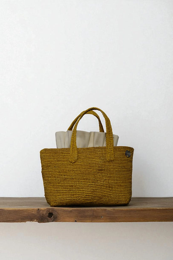 Small Antsira raffia bag
