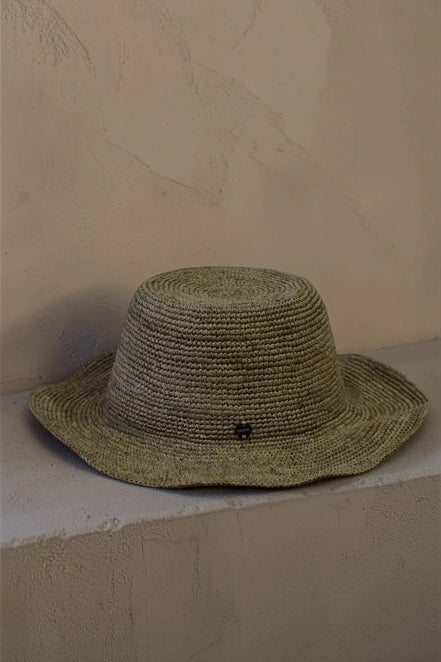 Isaro canotier en raphia