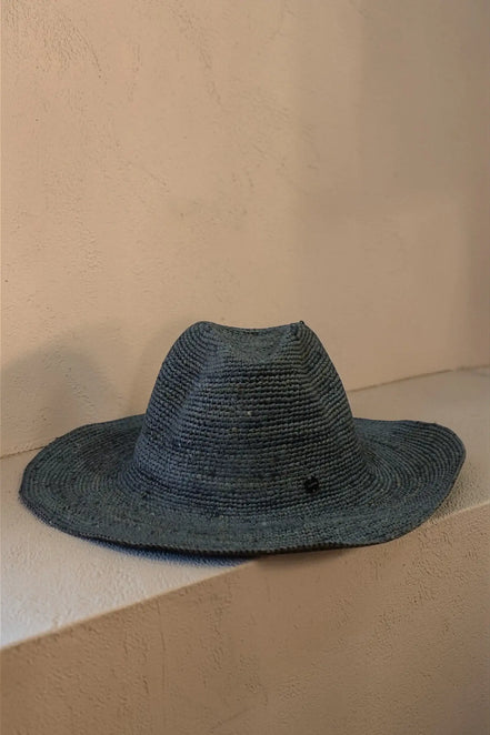 Isika chapeau en raphia