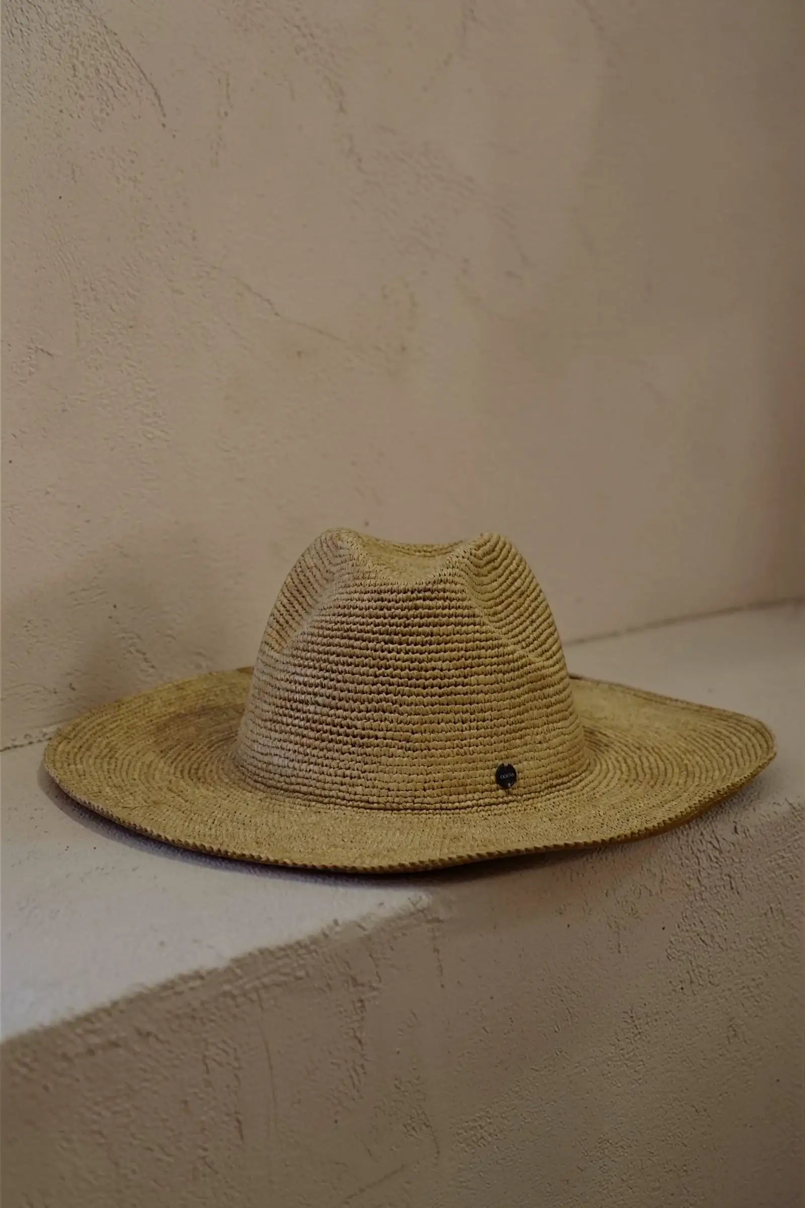 Isika chapeau en raphia