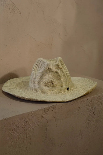 Isika chapeau en raphia