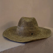 Isika chapeau en raphia