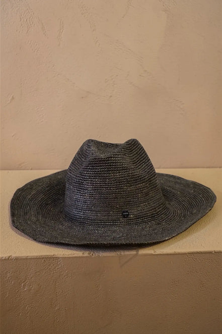 Isika chapeau en raphia