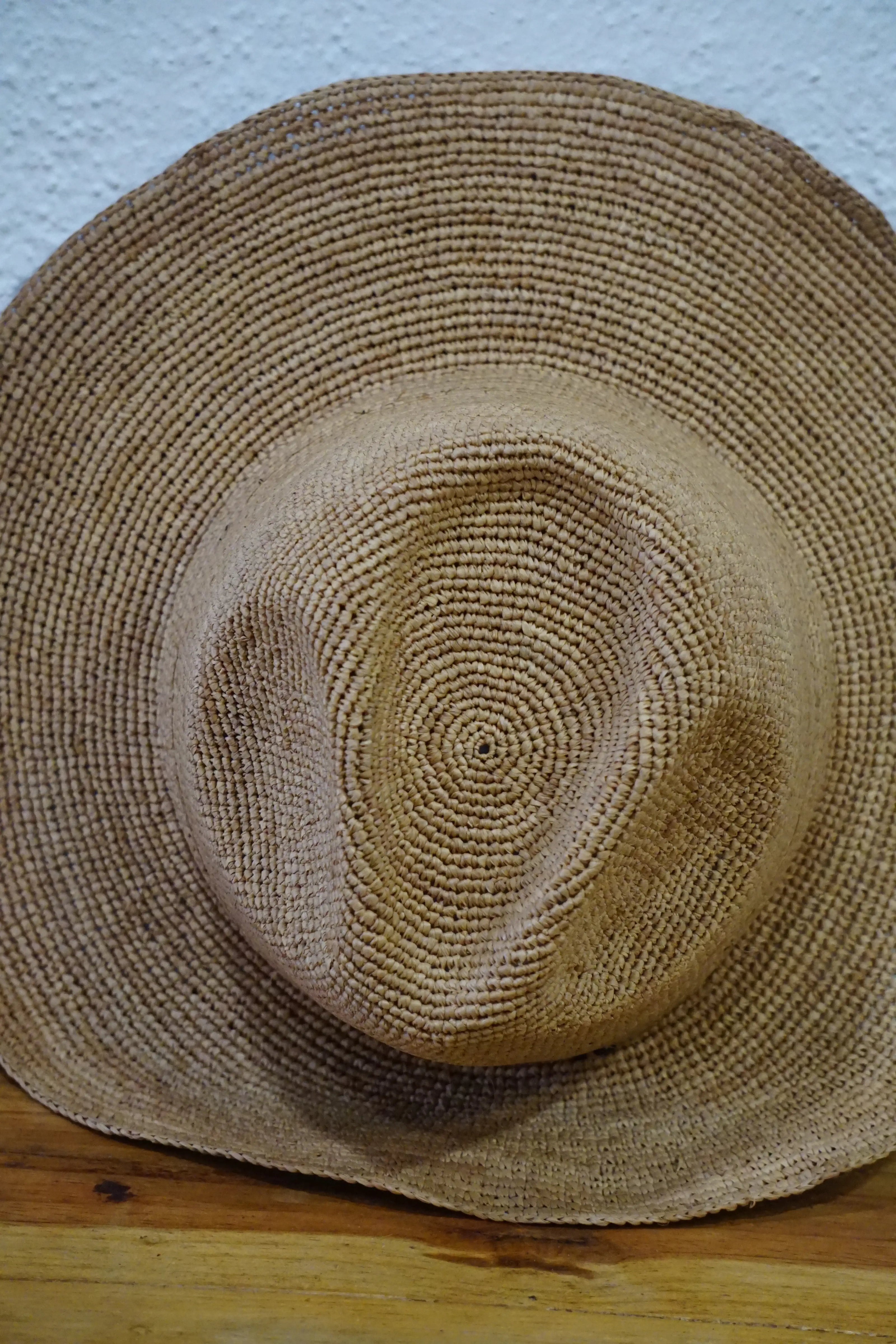 Isika chapeau en raphia