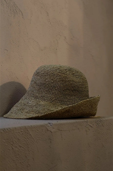 Onda chapeau pliable en raphia