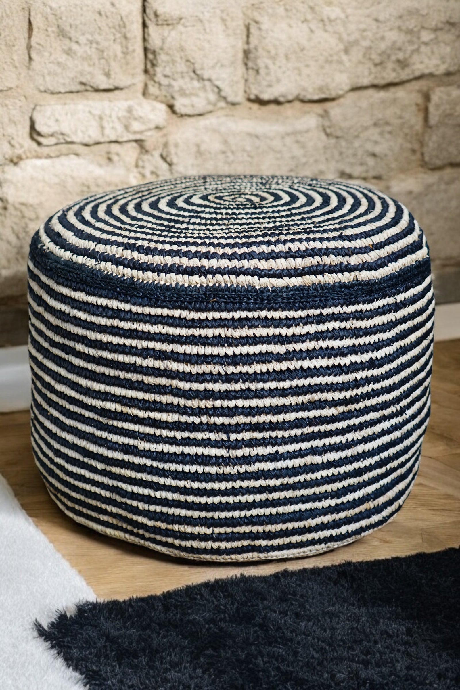 Marjal pouf en raphia