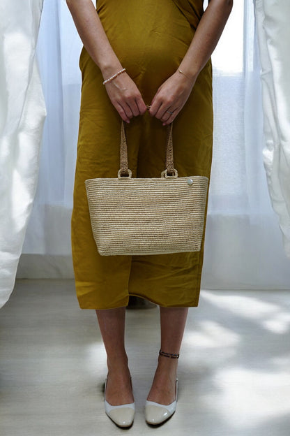 Medium Antsira raffia bag