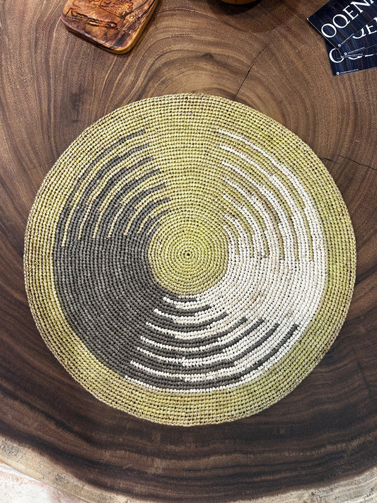 Vision raffia placemat