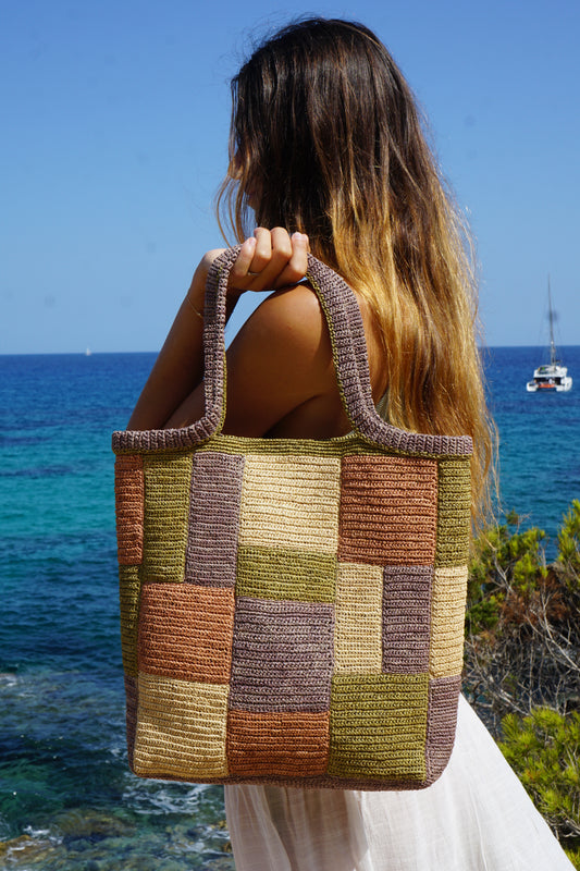 Tanimbary raffia tote