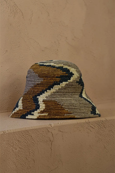 Tierra bob en raphia