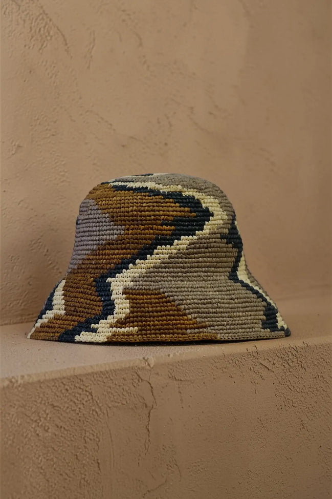 Tierra bob en raphia